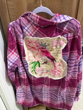 Angry Minnow Vintage Embellished Crowned Song Bird Art Flannel L